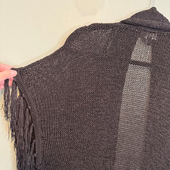 Bebe Poncho Cardigan Women M Black Fringed Shawl Collar Open Knit Sweater Winter - Picture 4 of 9